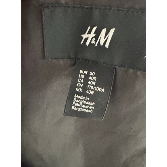 H&M Black Men's Vest - Size 40R - Picture 2 of 4